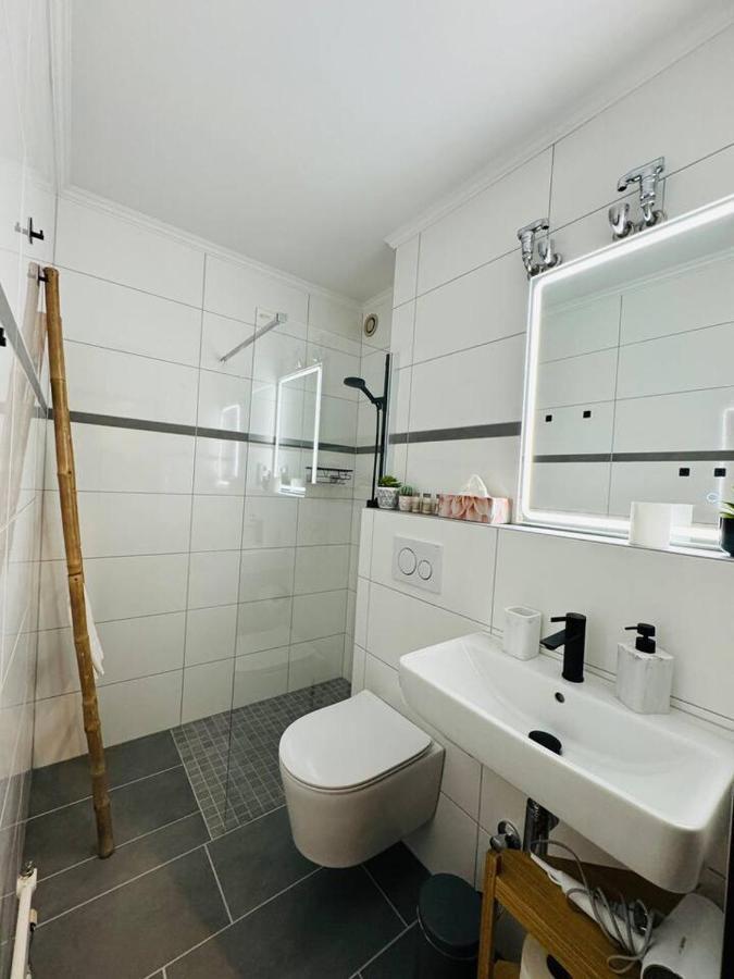 Klassen Stay - Design Studio In 11 Etage - Tolle Aussicht - Sauna, Pool - Netflix ラーンシュタイン エクステリア 写真